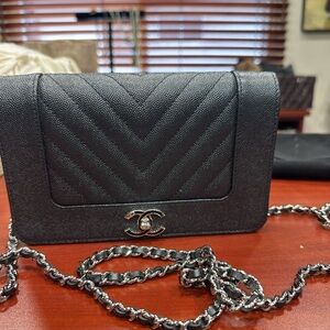 Chanel vintage caviar leather Wallet on a chain